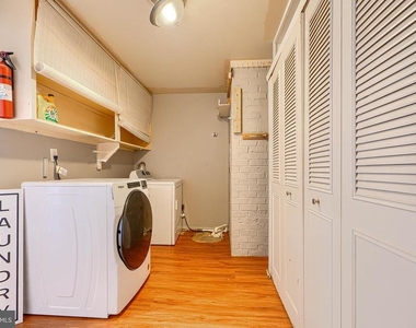 3645 Glengyle Avenue - Photo Thumbnail 21