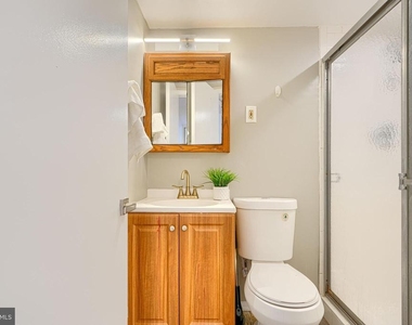 3645 Glengyle Avenue - Photo Thumbnail 19
