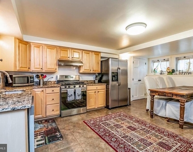 335 Drew Street - Photo Thumbnail 5