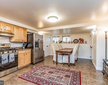 335 Drew Street - Photo Thumbnail 3
