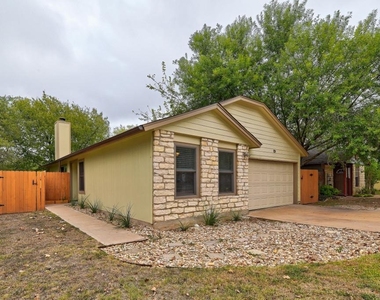 6002 Baton Rouge Dr - Photo Thumbnail 1