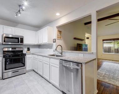 6002 Baton Rouge Dr - Photo Thumbnail 12