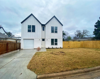 1916 Webberville Rd - Photo Thumbnail 1
