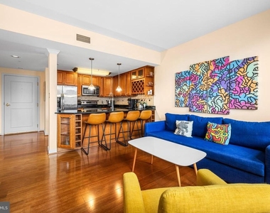 1000 Fell Street - Photo Thumbnail 14