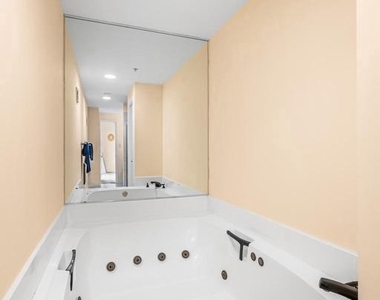 1000 Fell Street - Photo Thumbnail 26