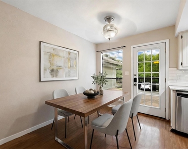 3222 Tamarron Blvd - Photo Thumbnail 9