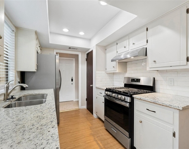 3222 Tamarron Blvd - Photo Thumbnail 6