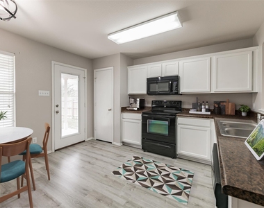 105 Pullman Place Blvd - Photo Thumbnail 12