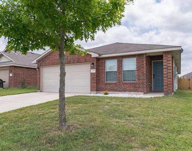 105 Pullman Place Blvd - Photo Thumbnail 1