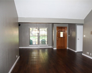 309 Juniper Dr - Photo Thumbnail 9