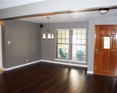 309 Juniper Dr - Photo Thumbnail 11