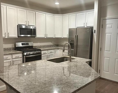 1707 Fieldstone Court - Photo Thumbnail 1