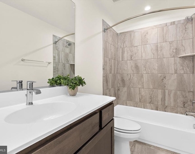 1102 Thomas Trail - Photo Thumbnail 31