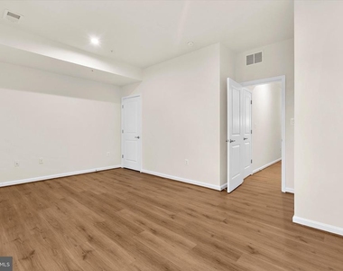 1102 Thomas Trail - Photo Thumbnail 42