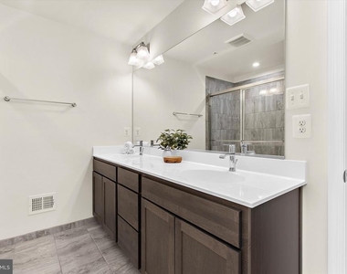 1102 Thomas Trail - Photo Thumbnail 28