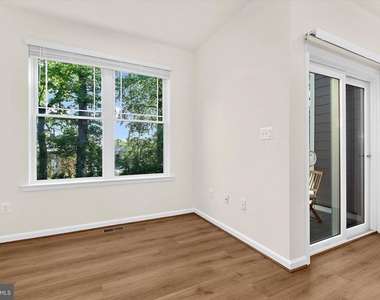 1102 Thomas Trail - Photo Thumbnail 20