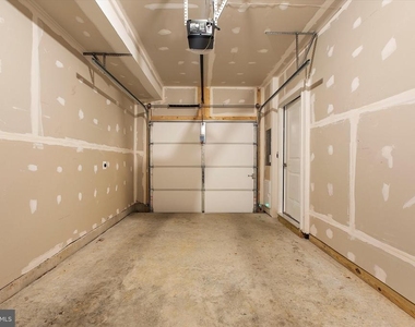 1102 Thomas Trail - Photo Thumbnail 45