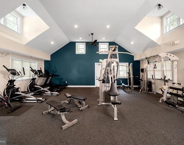 1102 Thomas Trail - Photo Thumbnail 3