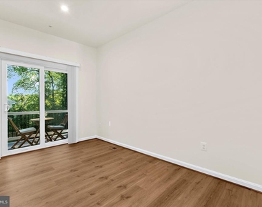 1102 Thomas Trail - Photo Thumbnail 22