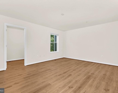 1102 Thomas Trail - Photo Thumbnail 33