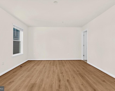 1102 Thomas Trail - Photo Thumbnail 38