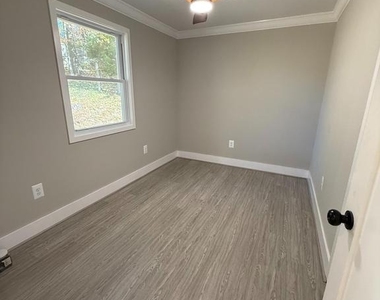 453 Walnut Drive - Photo Thumbnail 20