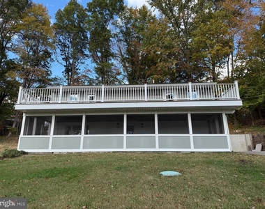 453 Walnut Drive - Photo Thumbnail 26
