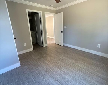 453 Walnut Drive - Photo Thumbnail 17