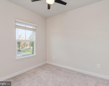 559 Levanna Lane - Photo Thumbnail 31