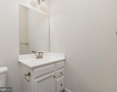 559 Levanna Lane - Photo Thumbnail 34