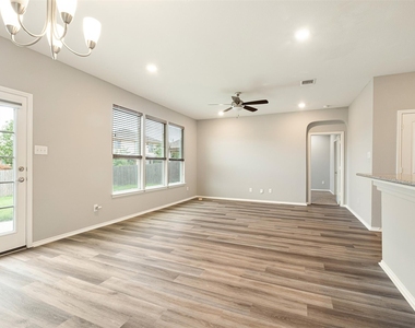 12401 Franklin D Roosevelt St - Photo Thumbnail 10