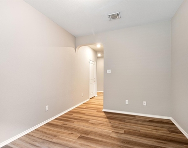 12401 Franklin D Roosevelt St - Photo Thumbnail 27