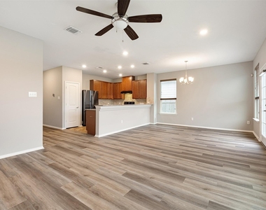 12401 Franklin D Roosevelt St - Photo Thumbnail 12