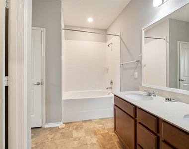 12401 Franklin D Roosevelt St - Photo Thumbnail 19