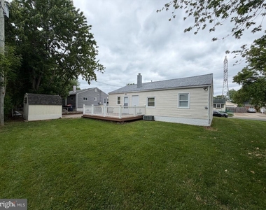 10 W Burton Avenue - Photo Thumbnail 12