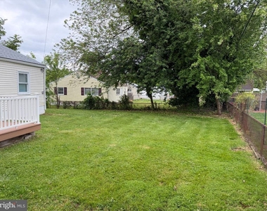 10 W Burton Avenue - Photo Thumbnail 13