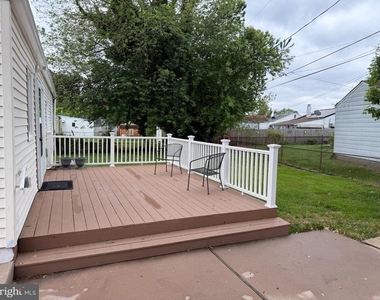 10 W Burton Avenue - Photo Thumbnail 11