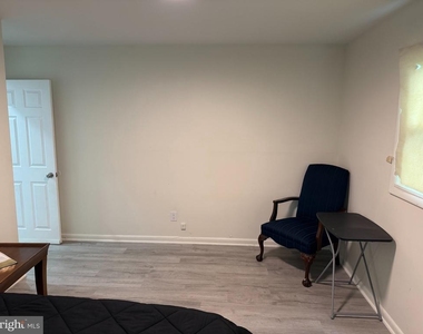 10 W Burton Avenue - Photo Thumbnail 7