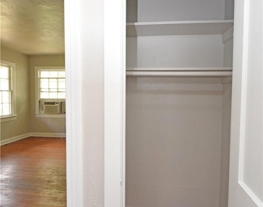 3701 Werner Ave - Photo Thumbnail 17