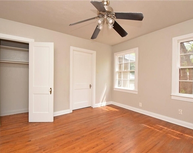 3701 Werner Ave - Photo Thumbnail 21
