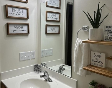 45 Meadow Wood Lane - Photo Thumbnail 14