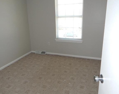 324 Stone Brook Place - Photo Thumbnail 20