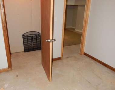 324 Stone Brook Place - Photo Thumbnail 34