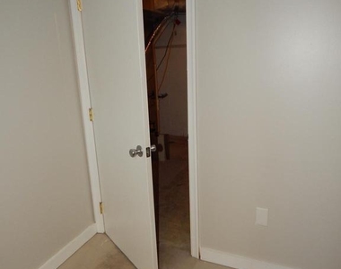 324 Stone Brook Place - Photo Thumbnail 36