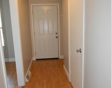 324 Stone Brook Place - Photo Thumbnail 2