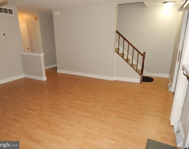 324 Stone Brook Place - Photo Thumbnail 11