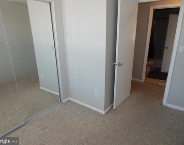 324 Stone Brook Place - Photo Thumbnail 24