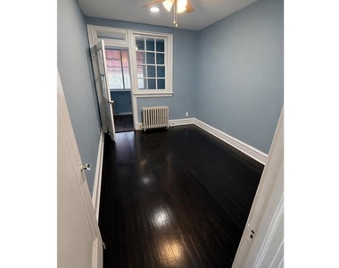 118 Longfellow Street Nw - Photo Thumbnail 4