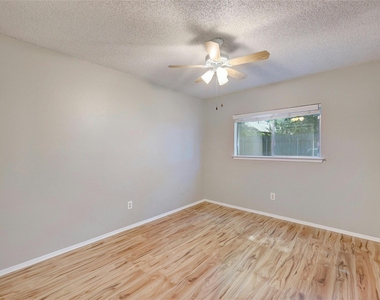 12601 Europa Ln - Photo Thumbnail 20