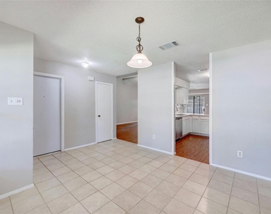 12601 Europa Ln - Photo Thumbnail 8